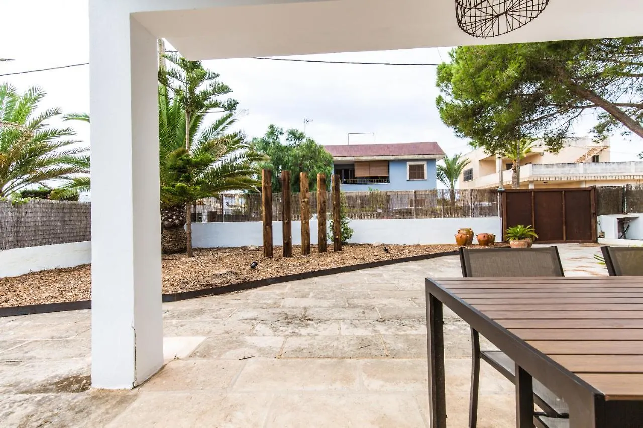 Villa Con Piscina Cerca Del Mar En Sa Rapita Spain